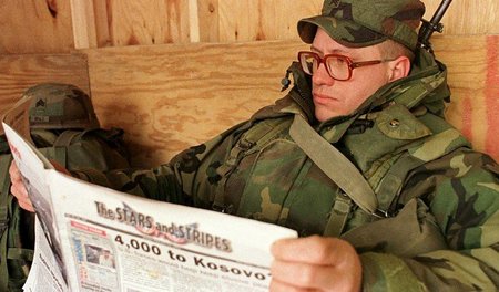 Vereinnahmung von Politik und Medien: Zeitungsleser sollen wie S... Vereinnahmung von Politik und Medien: Zeitungsleser sollen wie S...