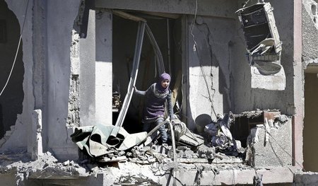 14. März in Duma bei Damaskus: Nach dem Beschuss