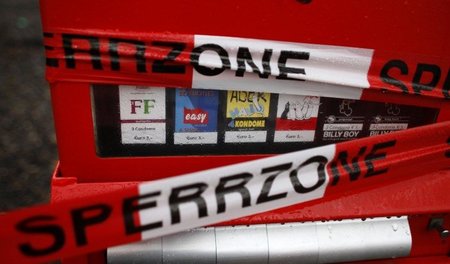 Verhüten mit Kondom, Pille und Co. ist teuer. Ob Bezieher von Ha... Verhüten mit Kondom, Pille und Co. ist teuer. Ob Bezieher von Ha...
