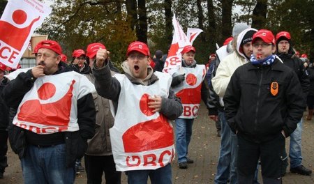 Protest von Neupack-Beschäftigten vor dem Werk in Rotenburg, Nov...