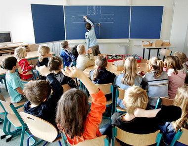 Reformpädagogik in der Hauptstadt: Kinder unterrichten sich selb...
