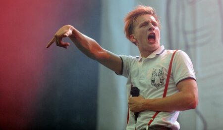 Für den Autor Clemens Meyer ist er ein »Frechdachs«: Kraftklub-S... Für den Autor Clemens Meyer ist er ein »Frechdachs«: Kraftklub-S...