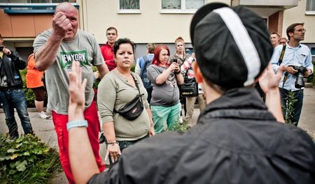 »Wutbürger« in Aktion. Rassistische Proteste vor dem Flüchtlings...