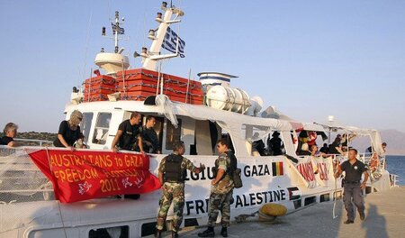 4. Juli 2011: Die von kanadischen Aktivisten gekaufte »Tahrir« k...