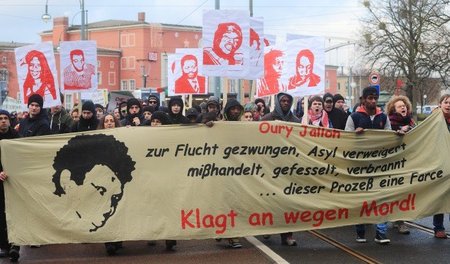 Dessau-Roßlau, 7. Januar: Demonstration zum zehnten Todestag von...