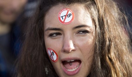 Protest gegen TTIP am 4. Februar vor dem Sitz der EU-Kommission 