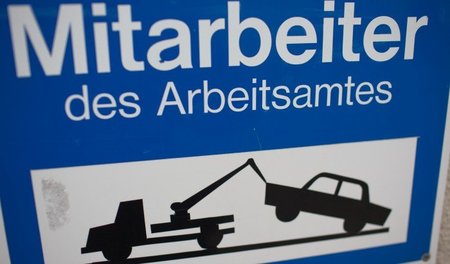 Abgeschleppt vorm Arbeitsamt: Auch die eigenen Mitarbeiter sind ...