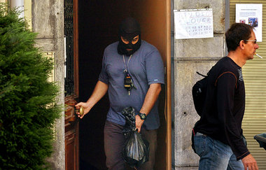 Festnahme von drei mutmaßlichen ETA-Mitgliedern am Donnerstag in...