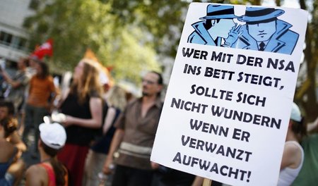 Demonstration gegen die Kommunikationsüberwachung durch Geheimdi...