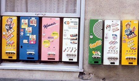 Damals, als die PEZ-Automaten an der Wand hingen und noch nicht ... Damals, als die PEZ-Automaten an der Wand hingen und noch nicht ...