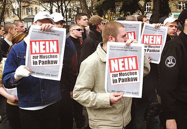 Am 1. April hetzten NPD-Anhänger in Alt-Pankow