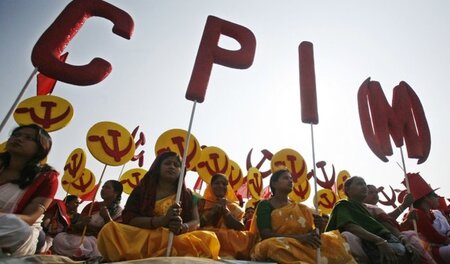 Auf dem Weg zu neuer Stärke: Anhänger der Kommunistischen Partei...