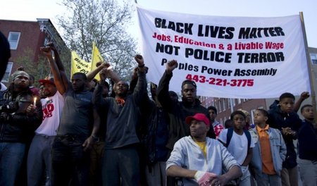 Protest vor einer Polizeiwache in Baltimore (21. April 2015): Na... Protest vor einer Polizeiwache in Baltimore (21. April 2015): Na...