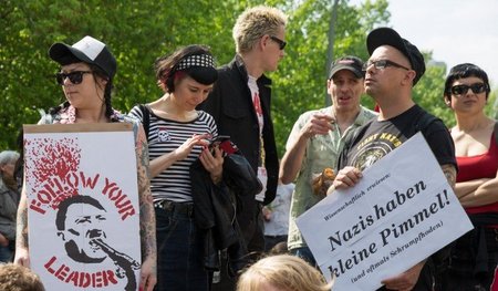 Leider auch am Tag der Arbeit notwendig: Widerstand gegen Neonaz...