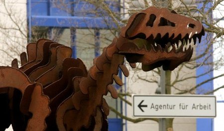 Gefräßiger Schlund: Mittel für die Verwaltung fließen immer häuf...