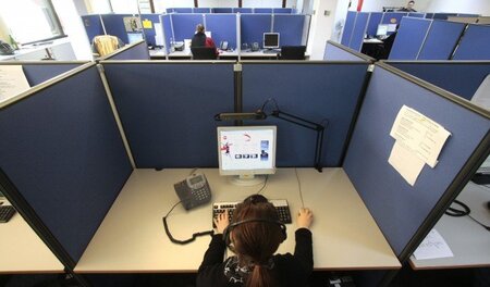 Hamburger Callcenter: Eine Privatfirma dieser Art soll künftig A...