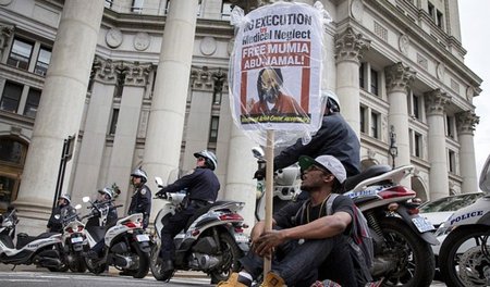 Bei einem Protest gegen rassistische Polizeigewalt Mitte April i...