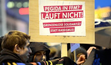 Montag für Montag wird in Frankfurt am Main gegen Pegida protest... Montag für Montag wird in Frankfurt am Main gegen Pegida protest...