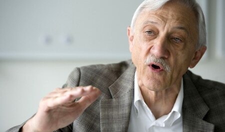 BA-Vorstand Heinrich Alt warb um Verständnis für Jobcentermitarb...