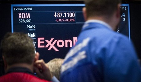 ExxonMobil-Kurs im Blick: Händler starren an der New Yorker Börs...