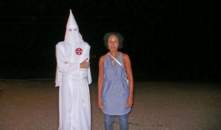 »Die Arier« – Ku-Klux-Klan-Mitglied und Mo Asumang
