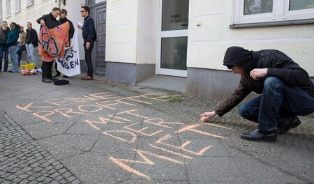Von Verdrängung durch Neubau und Mietsteigerungen sind mittlerwe... Von Verdrängung durch Neubau und Mietsteigerungen sind mittlerwe...