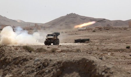 Unter Dauerbeschuss: Syrische Truppen feuern auf Stellungen des ...