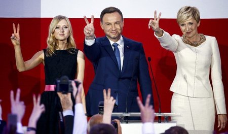 Andrzej Duda, hier mit Frau und Tochter, hat die Präsidentschaft...