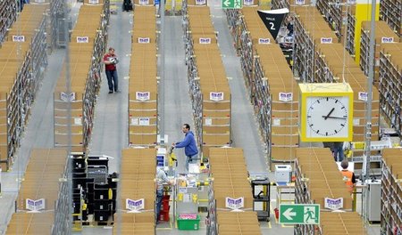 Bis zu 80 Prozent der Belegschaft bei Amazon in Brieselang sind ...