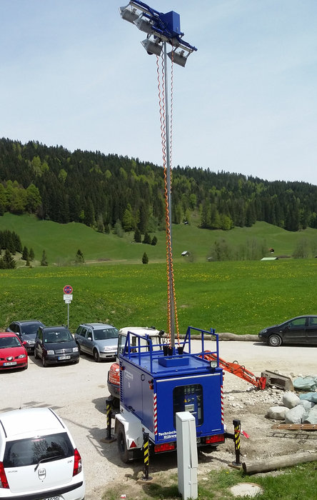 THW im Einsatz: Parkplatz Elmau im Mai 2015