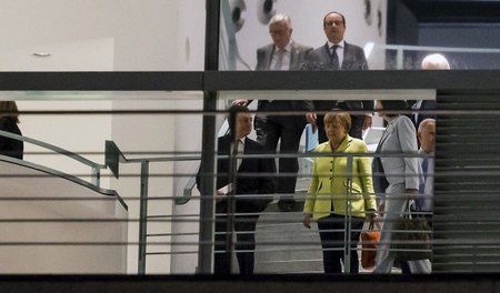 Kungelrunde ohne Vertreter Griechenlands: Bundeskanzlerin in Ang... Kungelrunde ohne Vertreter Griechenlands: Bundeskanzlerin in Ang...