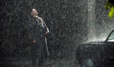 Antitotalitarismus im Regen: Leo Demidow (Tom Hardy)