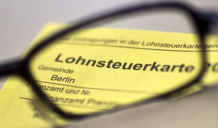 Von der Anhebung des Grundfreibetrages profitieren nicht nur Ang...