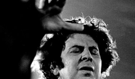 »Ein unglaublicher Mann« (Arthur Miller) – Mikis Theodorakis 197...