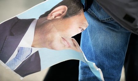 Nicht jedermanns Liebling: Demonstrant mit zerrissenem Al-Sisi-P...