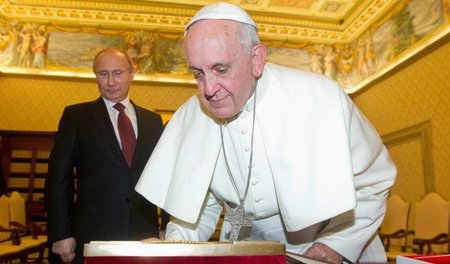 Privataudienz für Putin: Papst Franziskus und der russische Präs...