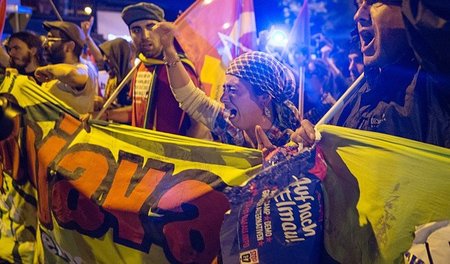 Solidemo: Als Reaktion auf den blutigen Anschlag gegen eine HDP-...