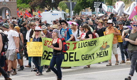 7.500 Menschen demonstrierten am Samstag in Garmisch-Partenkirch...