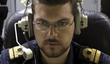 Besatzungsmitglied der griechischen Fregatte HS Psara. Golf von ...