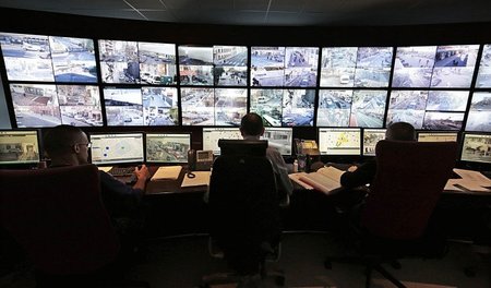 Alles im Blick: Polizisten am 9. Februar beim Pressetermin zur E...