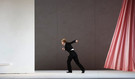 Im angerichteten Chaos: Marina Prudenskaja als der Komponist Im angerichteten Chaos: Marina Prudenskaja als der Komponist