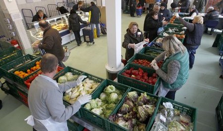 Wegen Behördenwillkür sind viele Betroffene auf das Angebot der ...