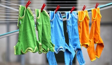 Die vorherrschende Arbeitsteilung in jungen Familien garantiert,... Die vorherrschende Arbeitsteilung in jungen Familien garantiert,...