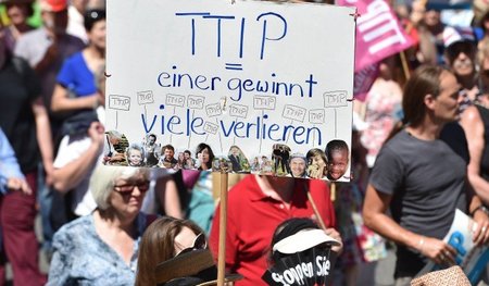 Auch aus Anlass des G-7-Gipfels in Bayern wurde gegen TTIP demon...