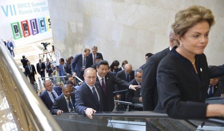 Die BRICS-Regierungschefs haben eine engere Zusammenarbeit verei... Die BRICS-Regierungschefs haben eine engere Zusammenarbeit verei...