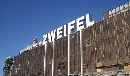 Es bleiben Zweifel. Der Palast der Republik, einstiger Parlament...