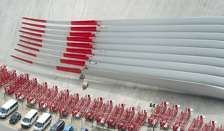 Der Bau von Windparks auf hoher See geht schnell voran – nun mus...