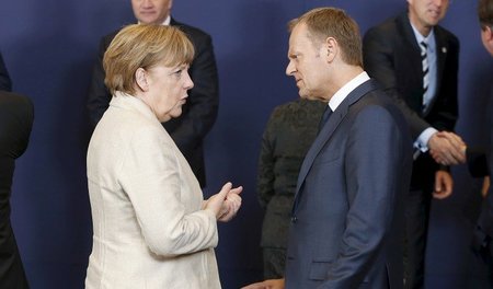 Gemeinsam für ein hartes Vorgehen gegen Griechenland: Angela Mer... Gemeinsam für ein hartes Vorgehen gegen Griechenland: Angela Mer...