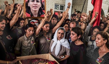 Beisetzung von Günay Özarslan am Sonnabend in Istanbul – die DHK... Beisetzung von Günay Özarslan am Sonnabend in Istanbul – die DHK...