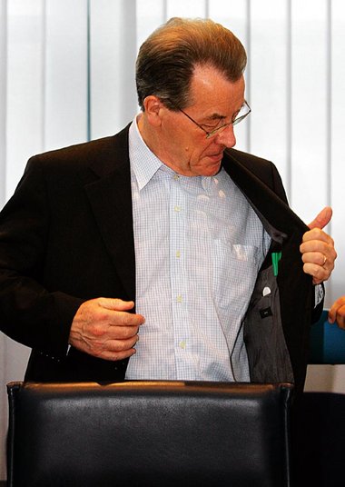 Angesichts der Erosion der SPD-Basis sucht Vizekanzler Franz Mün...